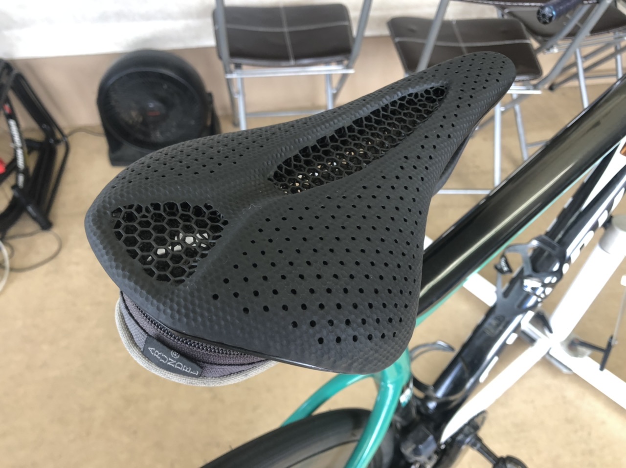 s-works power mirror   パワー ミラー サドル ①